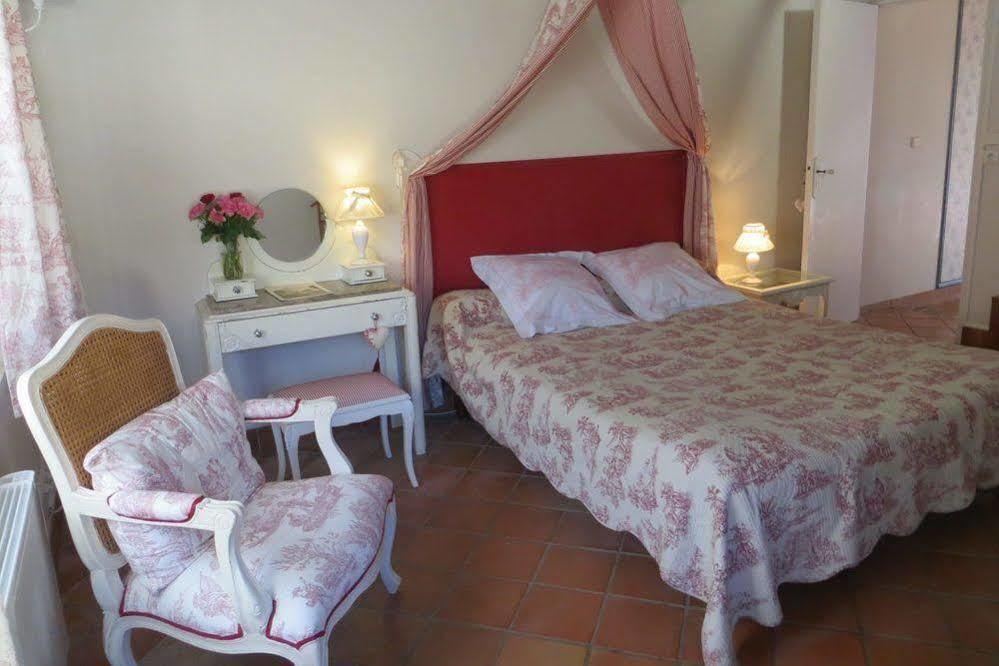 Aux Trois Fontaines Bed and Breakfast Eynesse Eksteriør billede