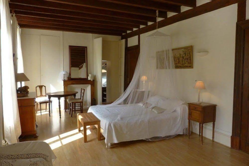 Aux Trois Fontaines Bed and Breakfast Eynesse Eksteriør billede